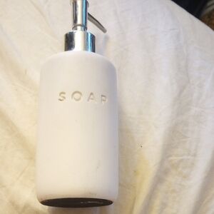Modern White Soap Dispenser with Silver Pump